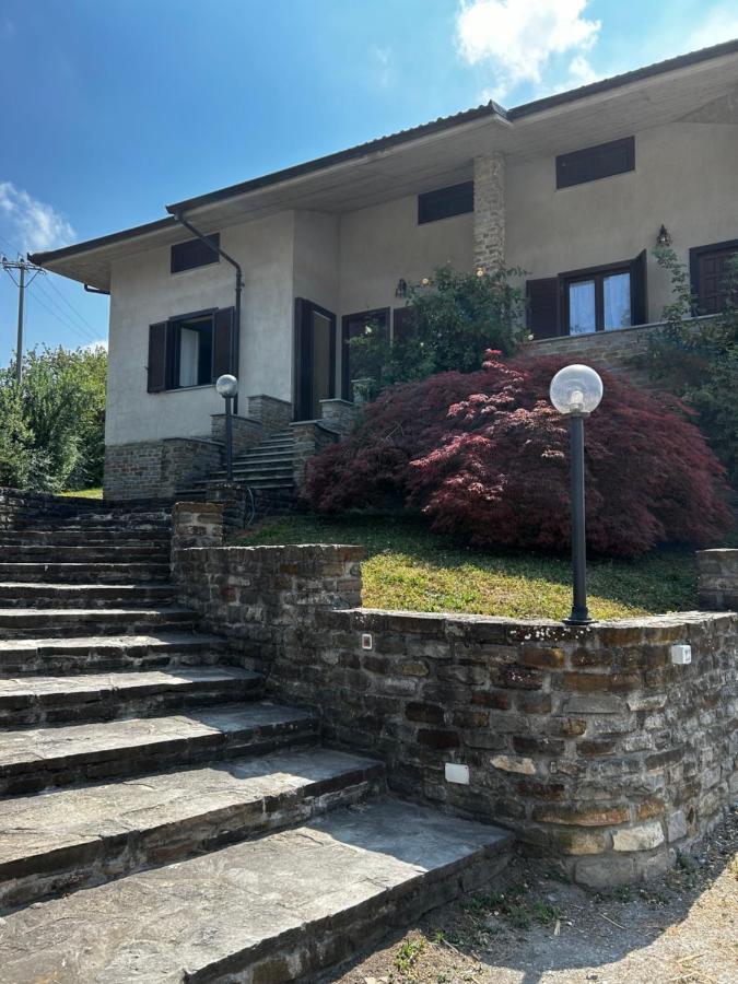 הוילה Belvedere Langhe Spicchio Di Langa - Casa Indipendente Tra Le Vigne E Le Alpi מראה חיצוני תמונה
